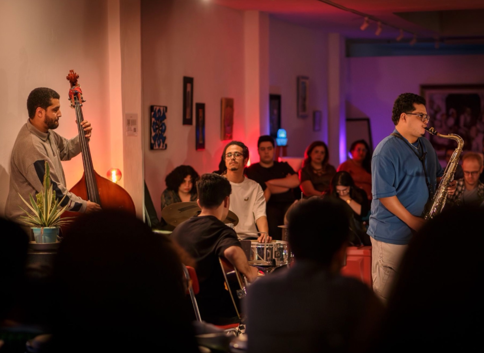 Contrebasse et saxophone, Latin-Jazz night
